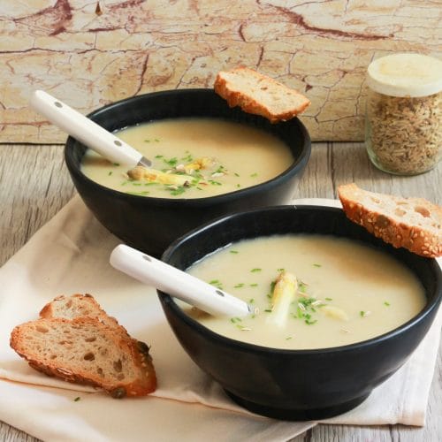 velouté d'asperges blanches aux graines de fenouil