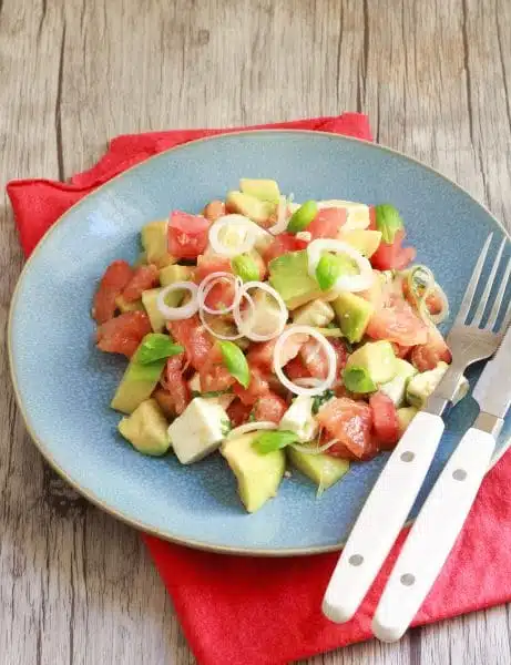 salade de tomates avoccat et féta