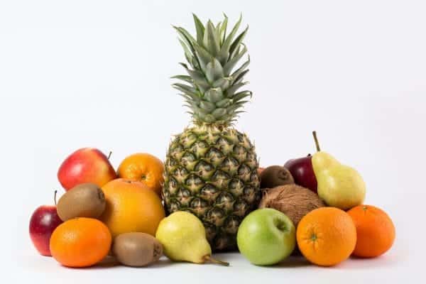 fruits colores savoureux frais murs juteux bureau blanc 179666 169