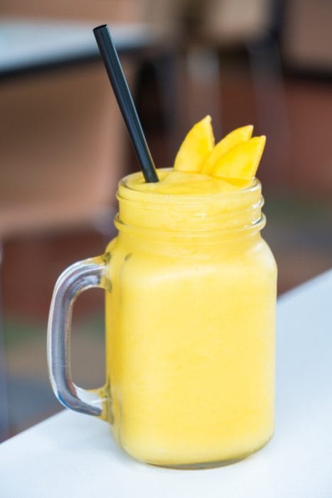 Smoothie à l'ananas et mangue Smoothie à l'ananas et mangue