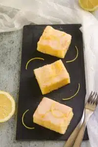 Carrés moelleux au citron