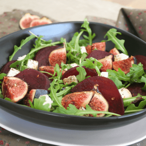 Salade de figues à la betterave et chèvre