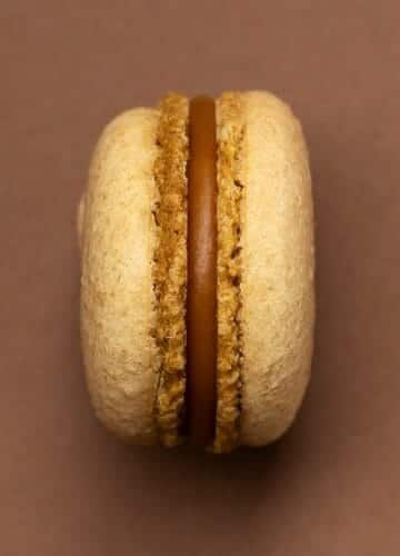 Macarons au caramel beurre salé