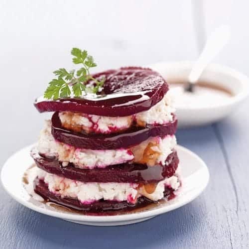 Mille feuille de betteraves au chèvre frais