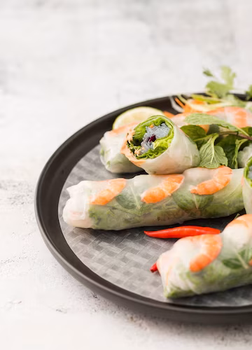 rouleaux de printemps aux crevettes et épinards