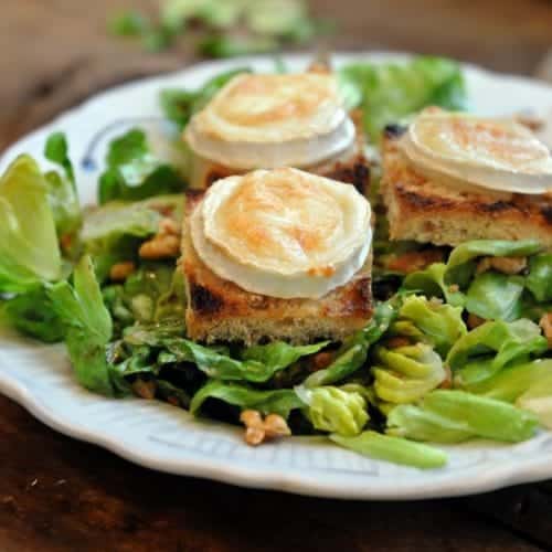 Salade de chèvre chaud