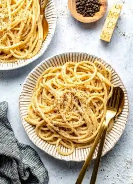 Spaghetti cacio e pepe