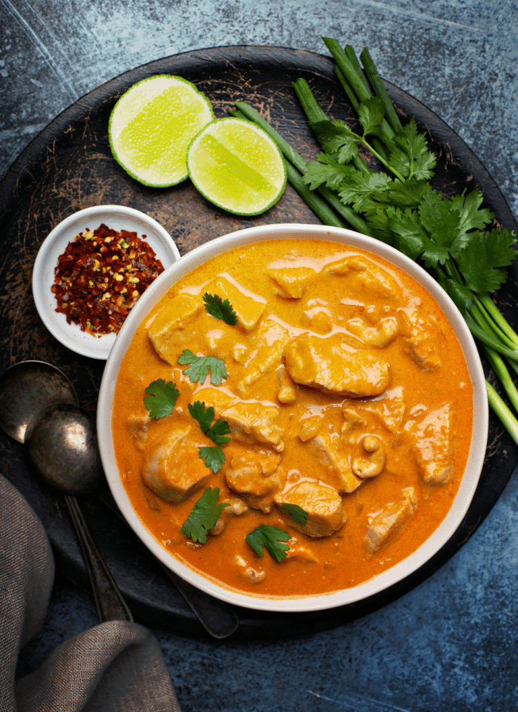 Curry de volaille aux noix de cajou