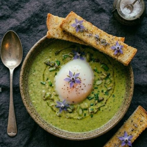 Oeuf parfait et crème d'asperges vertes