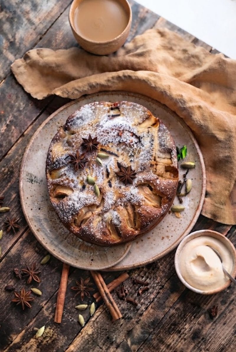 Gâteau fondant aux pommes et épices chaï